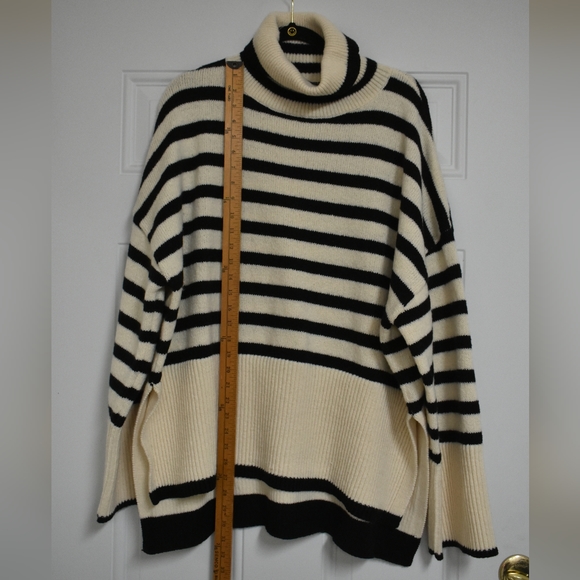 NEW Turtleneck Cowl Neck Stripe Knit Top Black Cream LARGE & Oversized - Picture 7 of 8